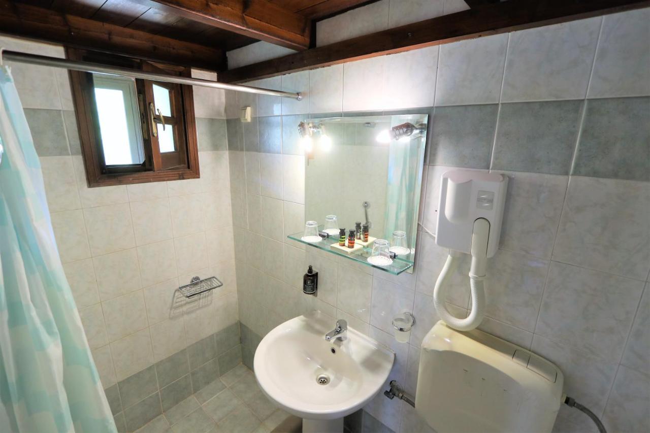 Vateri Límni Exterior foto