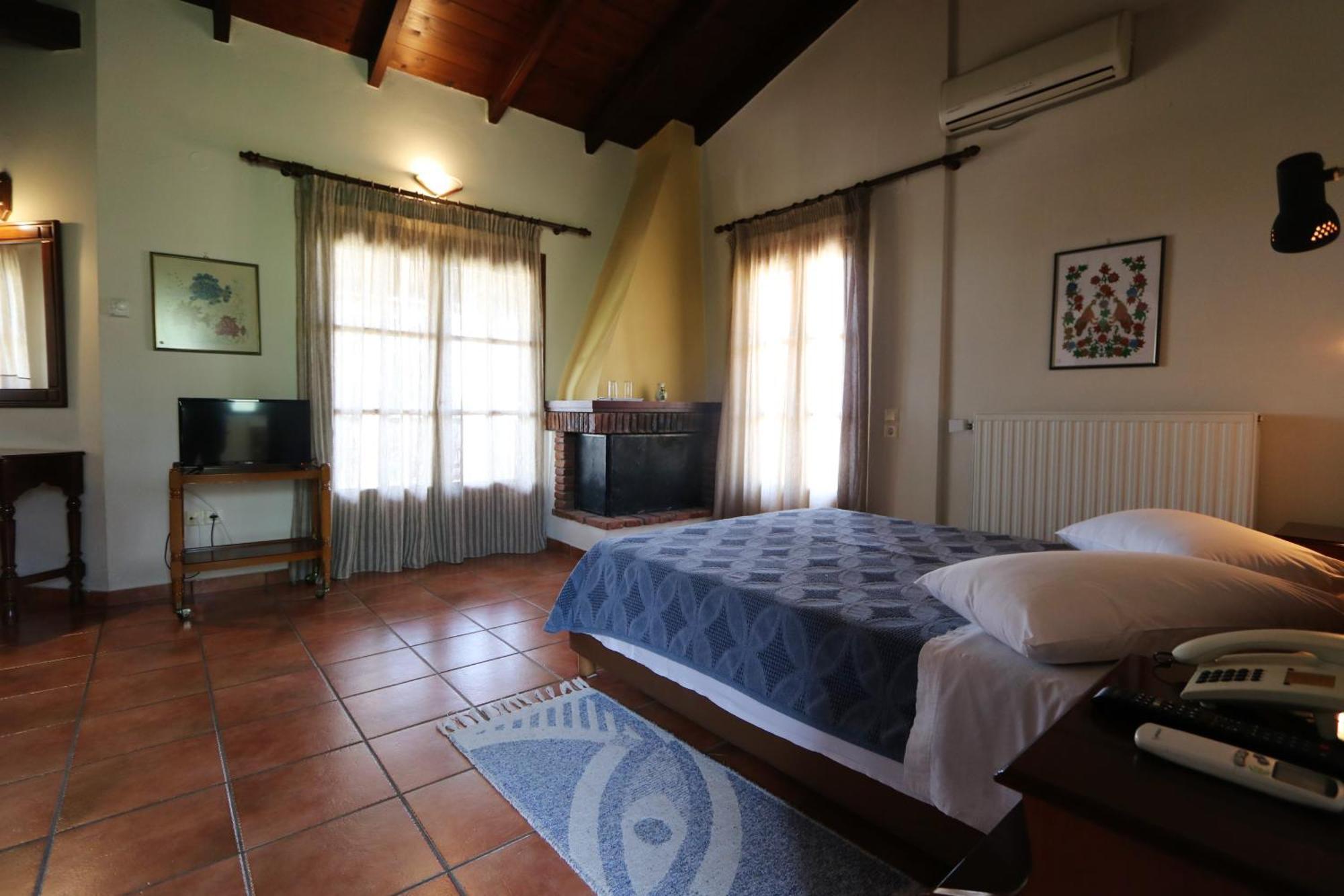 Vateri Límni Quarto foto